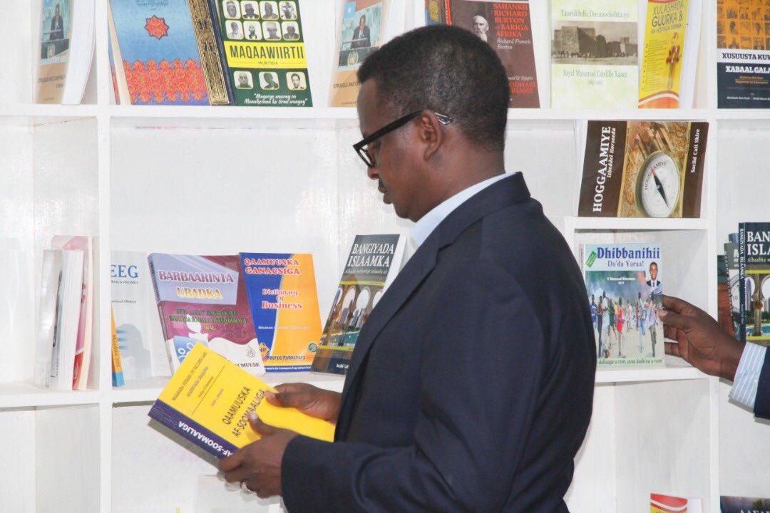 DrAbdifatahBare's tweet photo. I appreciate @SenatorAbshir to found #SafeSpaces4Youth in #Cadaado, it’s a wonderful milestone and all the youth will be utilizing it to celebrate for #YouthDay2018 #Reading #ClubReading #Discussion #ShareIdeas and #DonatingBooks
#MaktabaddaCadaado
#Cadaado #LibraryOpened https://t.co/uv6aY46aAw