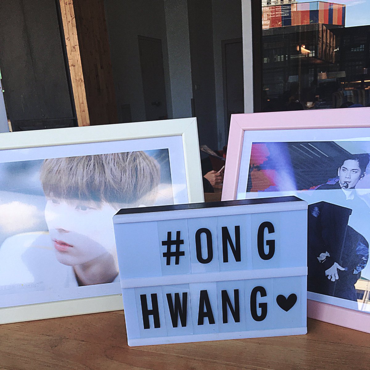 jimnandme's tweet photo. Went to @perfectonghwang cafe event today for pre-bday treat. Thank you for organizing the event, it was fun! 😘♥️ #perfect24onghwang https://t.co/hPjeYDmqUW