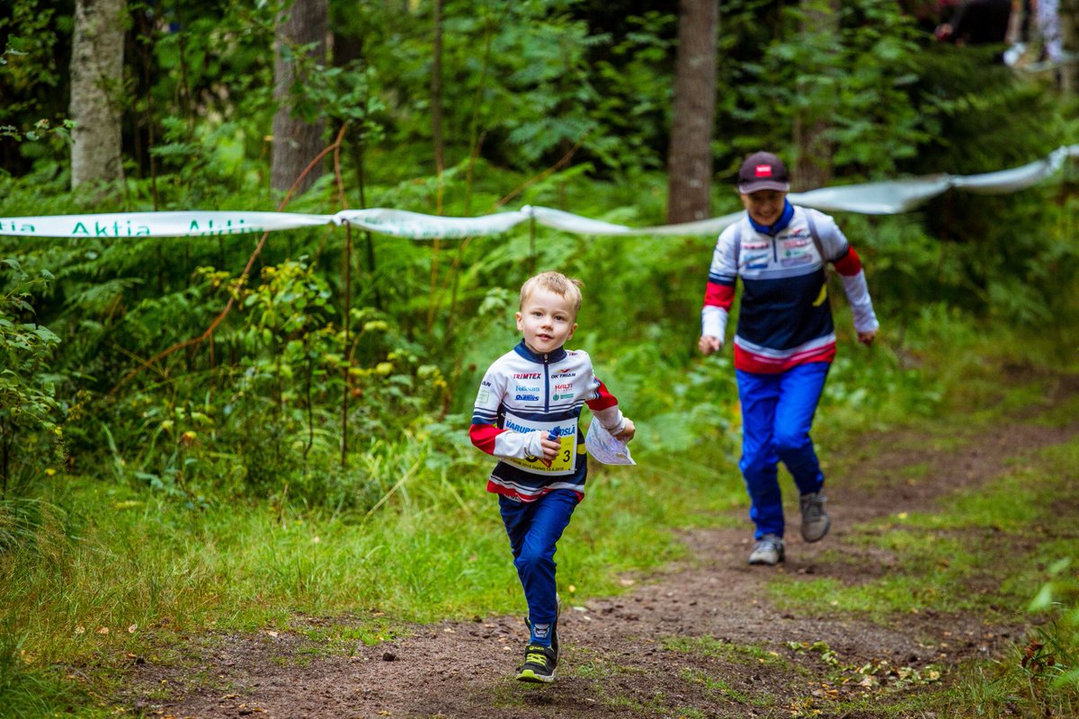 fsom2018's tweet photo. OK 77 tackar alla deltagare och önskar er en bra resa hem! 

Här är de första fotona från stafetten, fler kommer under eftermiddagen och kvällen: https://t.co/Qjkx8SIlJZ

#FSOM2018 https://t.co/REPMnv63Ob