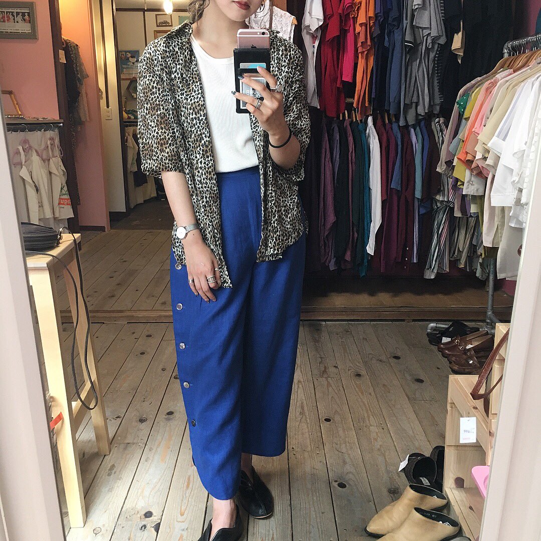 spia_s___ae's tweet photo. new 🐆🐆🐆
【 レオパード item 】
.
.
この秋イチオシの
レオパード 柄です ♡♡
今回はシャツとスカート！
お洒落さん必見です♥️
.
#spia #中崎町 #レディース https://t.co/lUTCBK6dWi