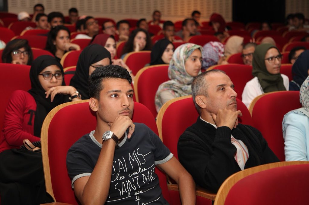 HassaniaCC's tweet photo. Retour en images à la 5ème édition de la Journée d’Orientation: Ingénieurs de Demain.
C’était très chaleureux et on vous donne rendez-vous l’an prochain pour une édition encore plus spéciale.
#HCC #JOID #EHTP #AFI #Orientation #Ingenieur https://t.co/637YqvRy5f