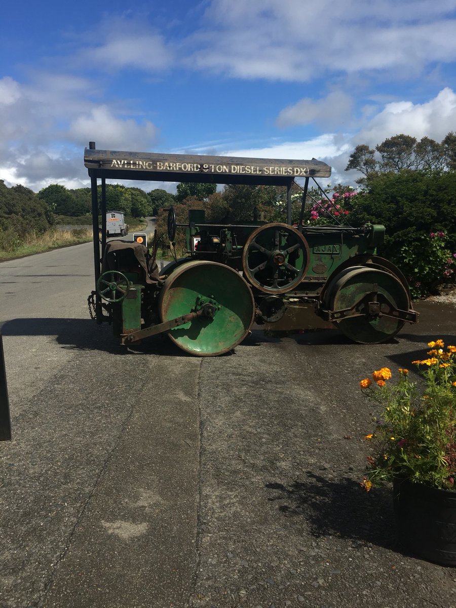 Steam engines #sundaylunch #steamrally #Cornwall #stithianlake #lakesideviews