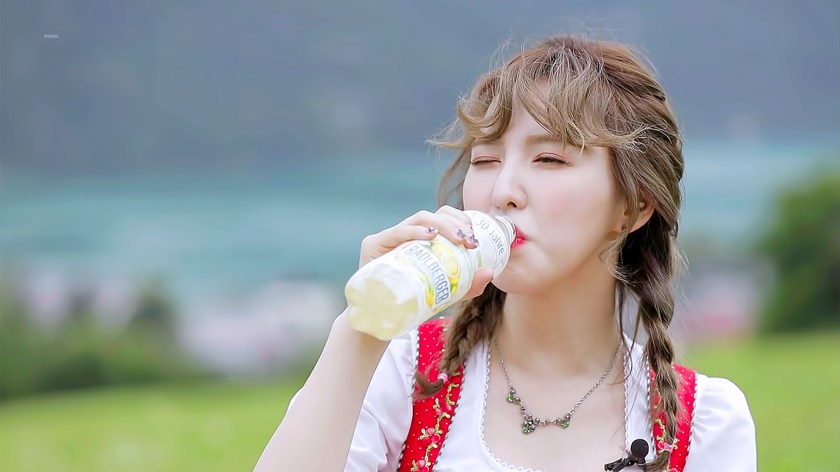 Oneul221's tweet image. 180811 배틀트립 #웬디 #wendy 
bit.ly/2OxXezR
bit.ly/2KLILOg
bit.ly/2w1NupR
🌱🌿🍊🍋🍃🍀