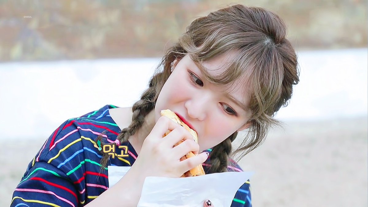 Oneul221's tweet image. 180811 배틀트립 #웬디 #wendy
bit.ly/2OreDKi
bit.ly/2vEFXxN
bit.ly/2P3DJ3d
bit.ly/2OylT7t