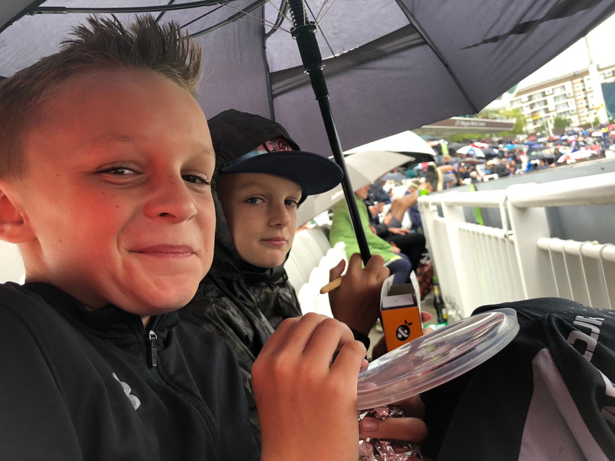 tcfthomas's tweet photo. #ENGvsIND an hour’s a long time in cricket!  #theraincometh https://t.co/yiqcr4QLUB
