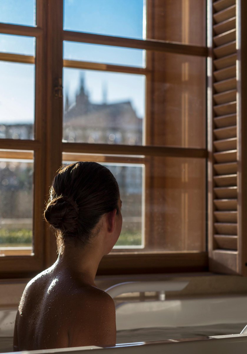 FSPrague's tweet image. Find a moment just for yourself and float into the new week in full relaxation mode with a dip in a thermal baths at our AVA Spa. #FSSpa #FourSeasons #Prague #FSPrague #AVASpa 
fourseasons.com/prague/spa