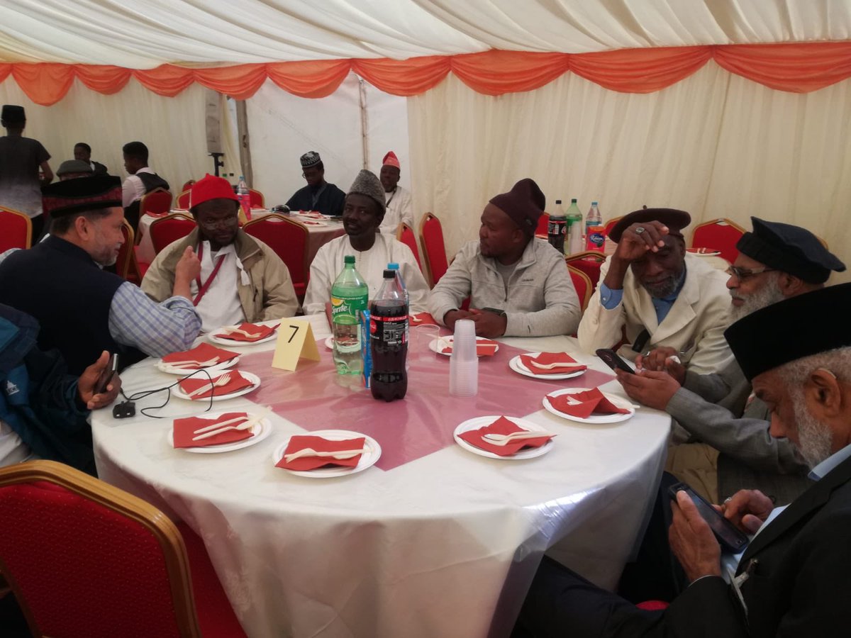 PAAMA_UK's tweet photo. #PAAMA UK happy to welcome guests to the PAAMA UK #Jalsa Salana Reception &amp; Merit Awards event today in #Fazl Mosque, Southfields, London. https://t.co/IOr977sKsj