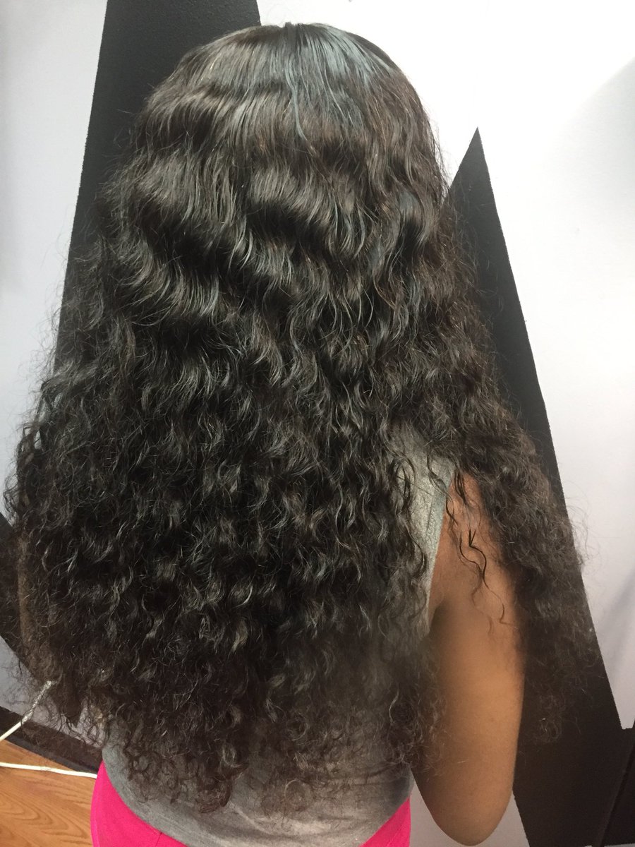 Slayed_ByTee's tweet photo. Closure Install no style , natural loose wave. βΊοΈ(SWIPE & BOOK)
.
.
#houstonhairstylist #houstonstylist #closureinstall #closuresewin #braidstyles #braids #feedinbraids #Comegetslayed #Slayedbytee #braidsbytee #traditionalinstalls https://t.co/GU3wny7C7u