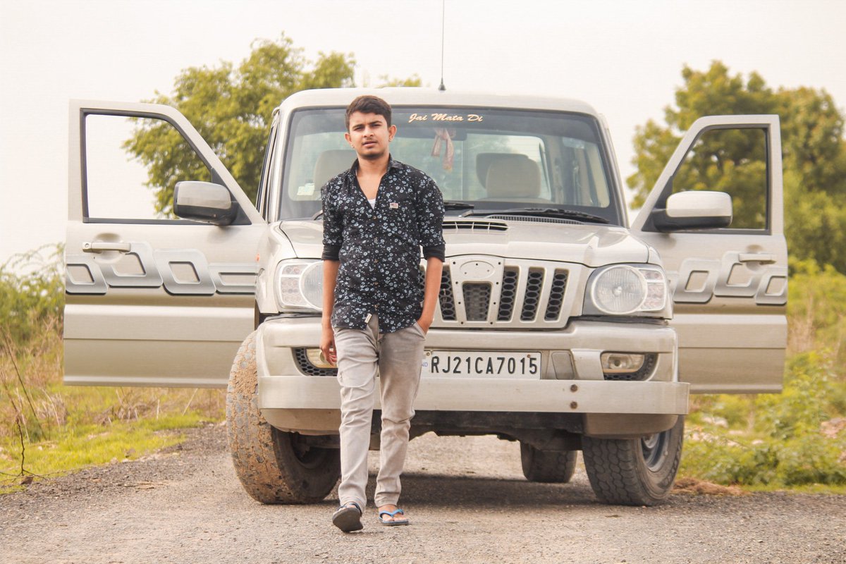 KrPrakashsingh's tweet image. #उम्र 😅 को #हराना 😏 है,
तो #शौंक 😎 #ज़िंदा रखिए।
#getaway #India #Twitter #Viral_SMS