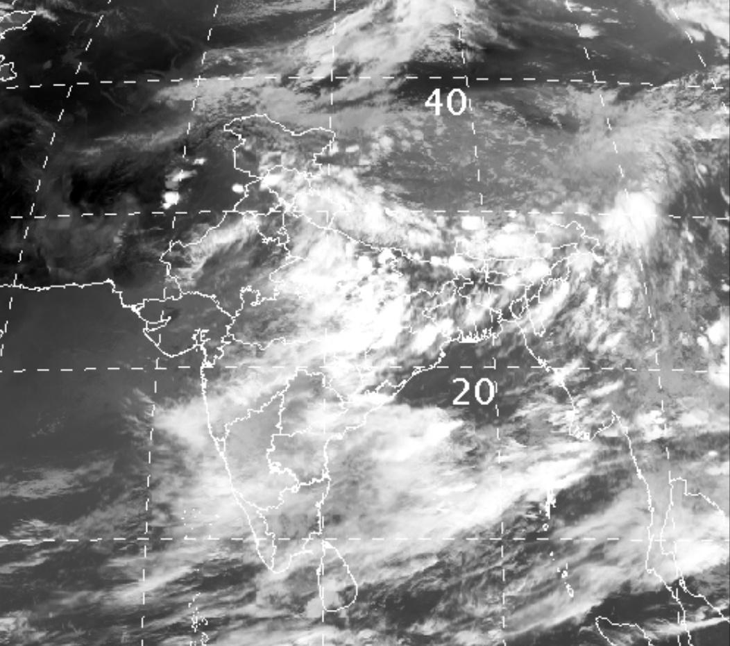 @IndianWeather_ @BhupenLalwani The cloud cover looks bad.. Maybe many parts across the country would be getting good rainfall..
Prayers with Kerala..