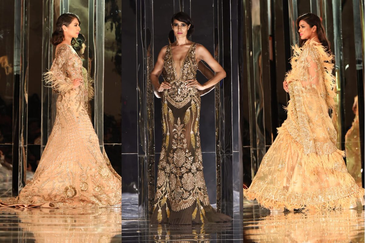 MMalhotraworld's tweet photo. Influences from the rich Middle Eastern culture present themselves in timelessly woven masterpieces exhibiting ethereal shades of gold bedecked with embellishment and feather detailing.
@ManishMalhotra
#ManishMalhotra #Zween #Couture #HauteCouture #JWMarriott https://t.co/kJTMpmePZp