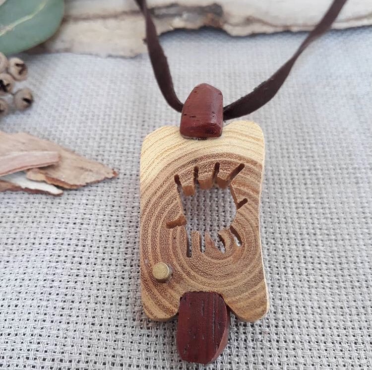 Ahşap kolye 😍😍
instagram.com/agackakan_atol…