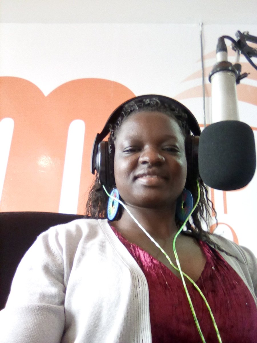 otieno_tebby's tweet photo. Nahodha wa #misakatoyawikiendi yuko studioni kuburudisha jioni yako na nyimbo za #taarab ndani @MtaaniRadio Karibu @MutwiriGregory1 @ZuhuraAli16 @AlingalingaB https://t.co/9W7scwPjle