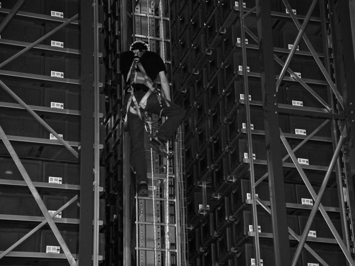 SimonWaldherr's tweet image. Day 8 of 7; 7 b/w photos of your life. 
#7Days7photos #OffByOneError