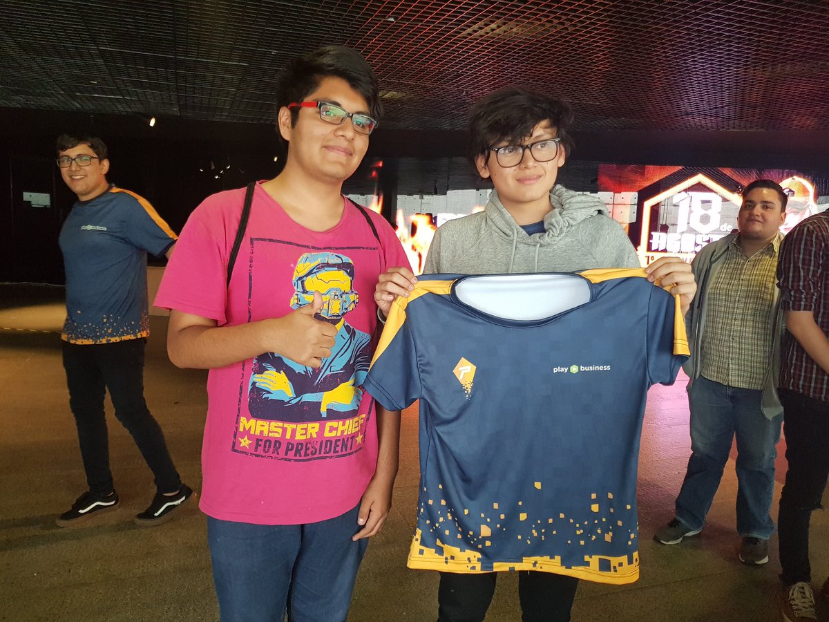 CADE_MX's tweet photo. ¡Nuestro ganador obtuvo la victoria 1v1 vs #Straight en un duelo increíble! 4to afortunado @pixel_esports @CCDmx https://t.co/mBtRMih3bS