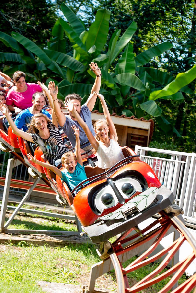 Walibi_SudOuest's tweet photo. Nous sommes tous fans de la #Coccinelle, petits ou grands ! 🌿🐞
Des #wagonnets en forme de Coccinelle emmèneront toute la #famille sur des #montagnes russes dans un cadre de verdure rafraîchissant !
#Walibisudouest #attractions #kids https://t.co/fTQoLvl7FJ