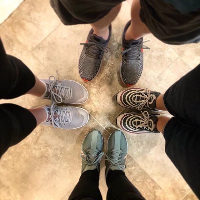 MichelleJLevine's tweet photo. Nike family with Nike toes https://t.co/CHVsyyyJRw https://t.co/bqheMrTvoq