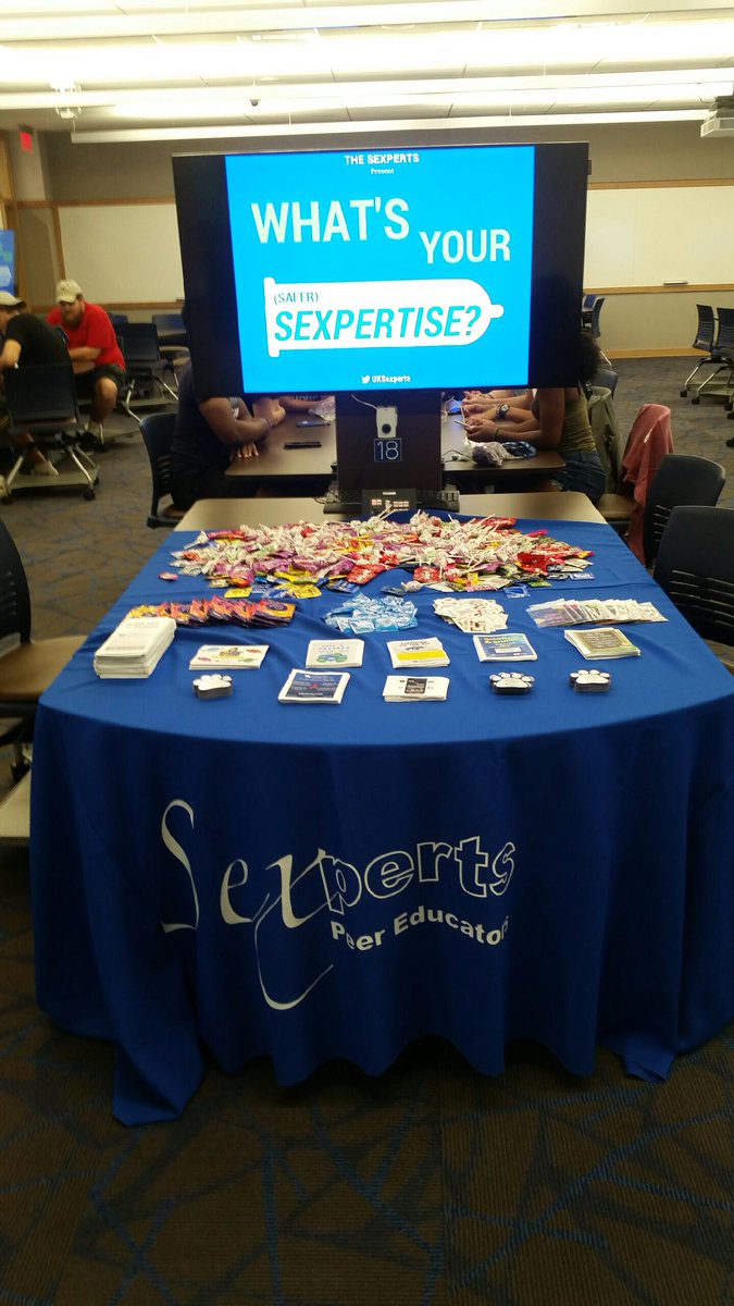 UKSexperts's tweet photo. We are already for you! #CandyCondomsCoffee #SexEdFun #LetsGo #SaferIsSweeter #StudentOrgSunday @UK_Kweek https://t.co/nmv3K8P8GY