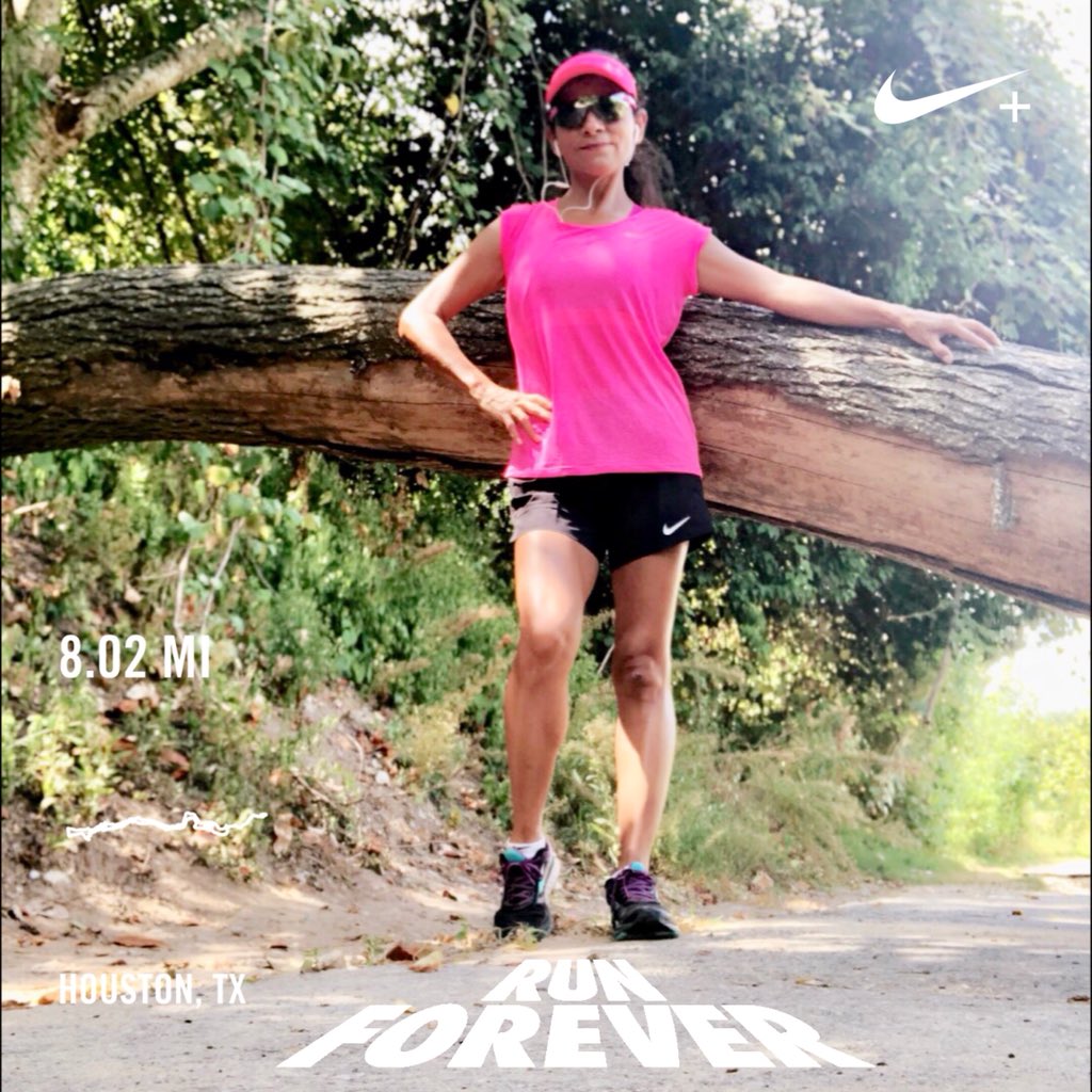 pipis_mtz's tweet image. Última carrera larga antes de @MaratonCdMx #sietedias y mi corazón late que late, con los nervios y la emoción a flor de piel 😬😃😭🙃🤗 #taperweek #yoElegicorrer #soycorredora #loverunsmile #CorreViveSiente