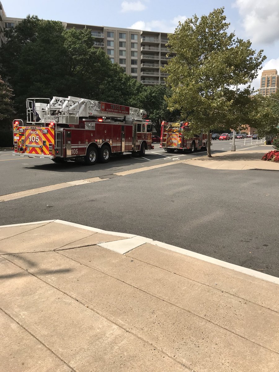 indyheels's tweet photo. What can go wrong on a nice Sunday afternoon in Arlington, VA. Thanks for the @ArlingtonVaFD for getting me out of stuck elevator @Marriott Crystal Gateway in a timely manner. https://t.co/Va9GwomhzR