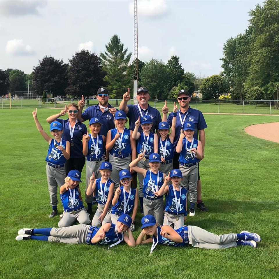 SWGirlsFastball's tweet photo. Congratulations to the Southwest #1 Mite girls for going undefeated in the Playoffs and taking home the Championships https://t.co/2qa9Tx5ayR