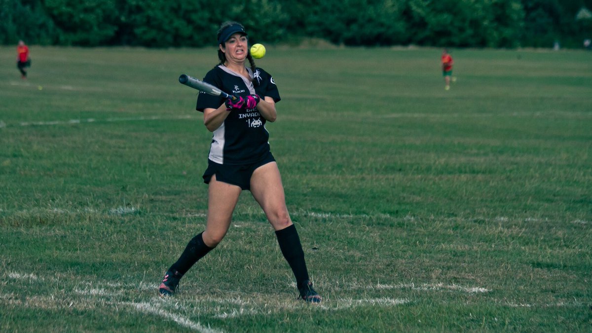 baseinvadersuk's tweet photo. There was also some softball played. We didn’t make the cup for the first time in @baseinvadersuk history but we made up for it by taking home the plate. #softball #glsml #lastball2018
📷 © Kieron Helsdon https://t.co/33bBGfutV9