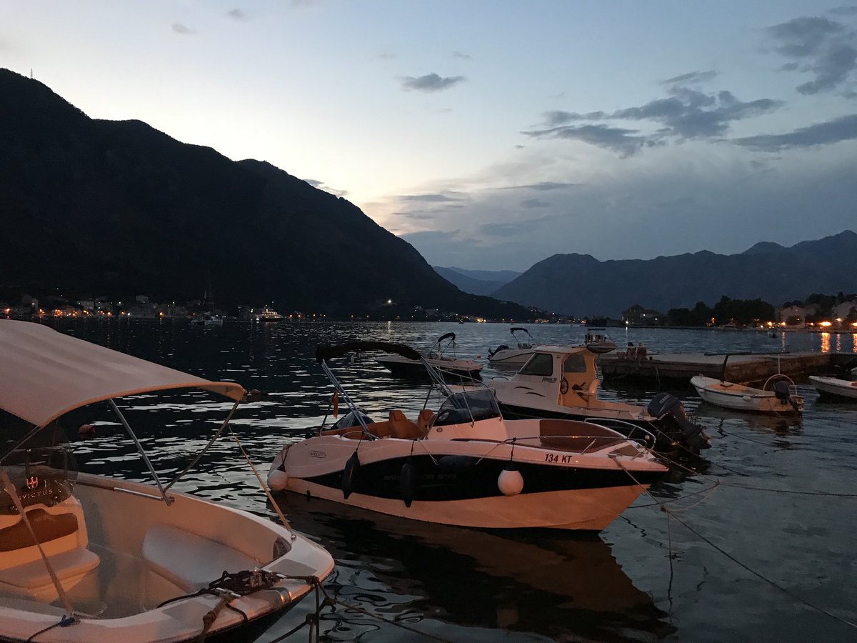 GihanTadreft's tweet photo. I had such a great time in #Montenegro, exploring new places & meeting new people
#Kotor #BayofKotor #Budva #Persat #CitesinMontenegro #travellovers #travelerphoto #montenegro #somewhere #magicsunset #city #mountains #betweenmountains #landscape #naturelovers https://t.co/vqim9DUBmH