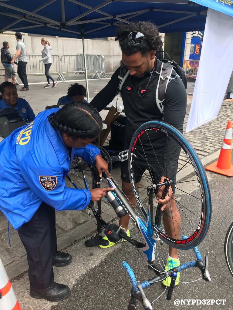NYPD32Pct's tweet photo. Happening now! #NYPD #Bike 🚲 Registration FREE w/ Crime Prevention Officer Waller in front of the #32Pct 250 W.135St. Bet. Adam Clayton Powell Jr. &amp; Frederick Douglass Blvd during todays @HARLEMWEEK Street Fair, come by and bring your bike. #NYPDprotecting https://t.co/ONRQ1nYQa1