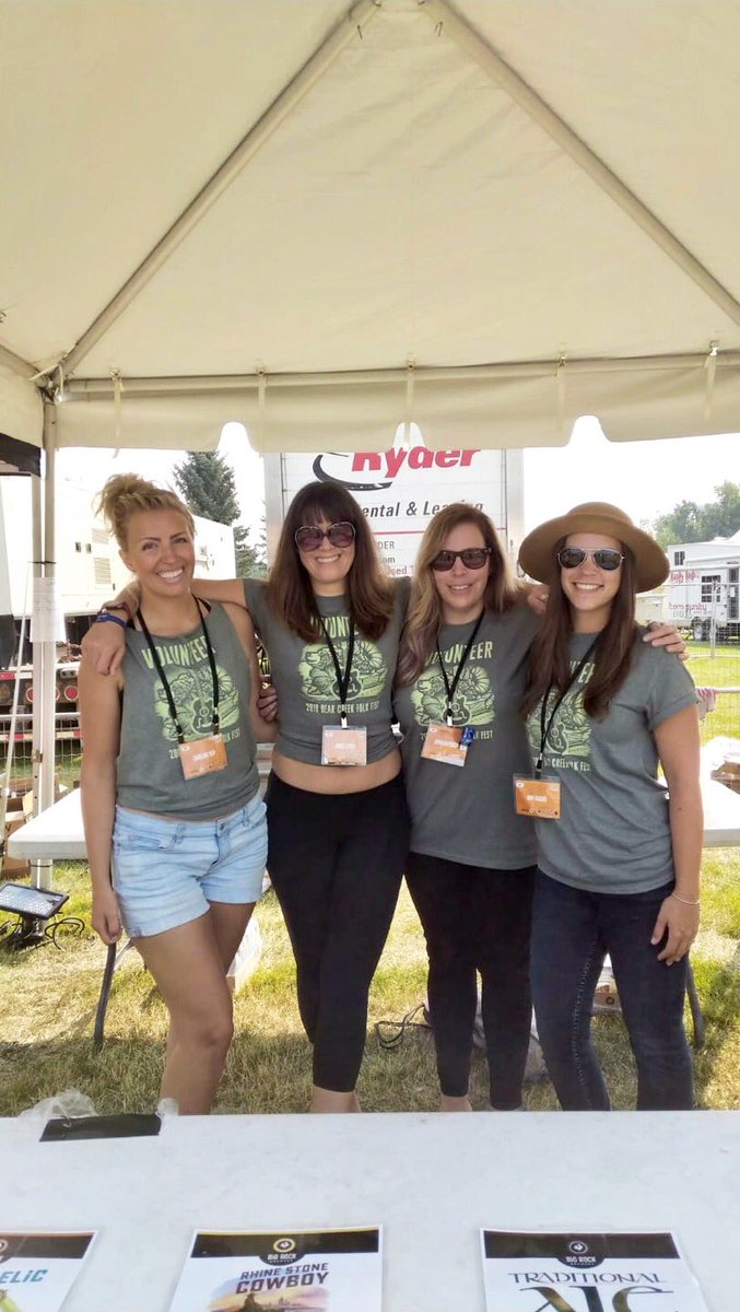 BigRockBrewery's tweet photo. What better way to enjoy the final day of @BearCreekFolk than with a cold beer or cider! #bcff2018 https://t.co/9kT9KpxEQ6