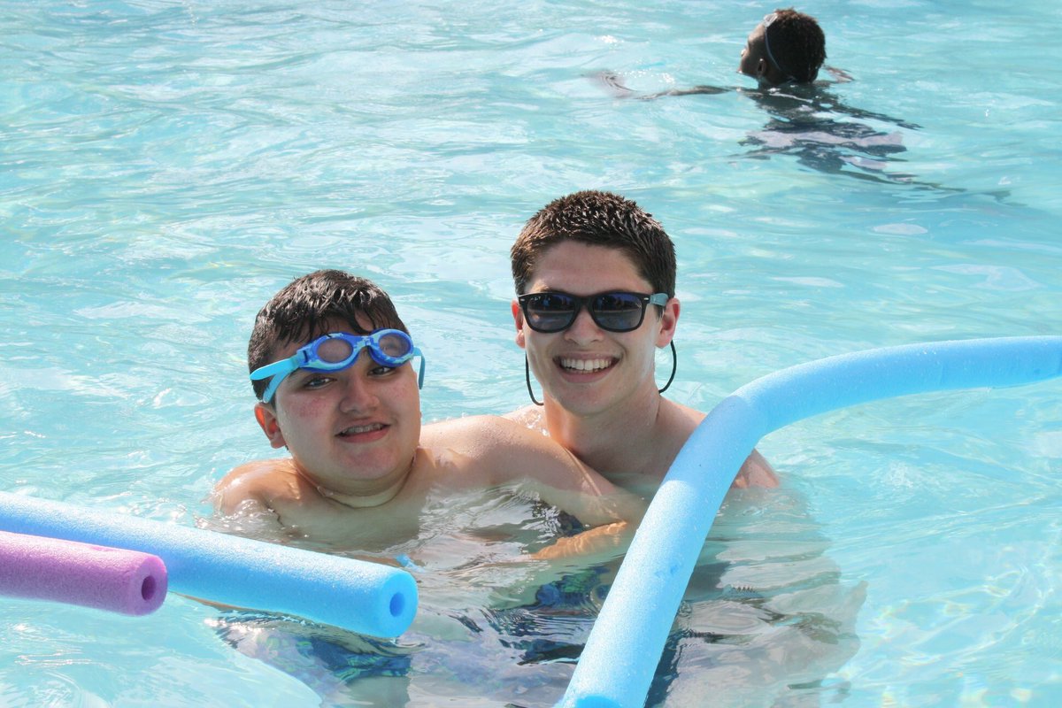 donald_lec's tweet photo. Glad I could spent a week with some hilarious campers and counselors at my 5th MDA Summer Camp! It was definitely a camp week that l’ll never forget!! https://t.co/shtUHtaKJ2