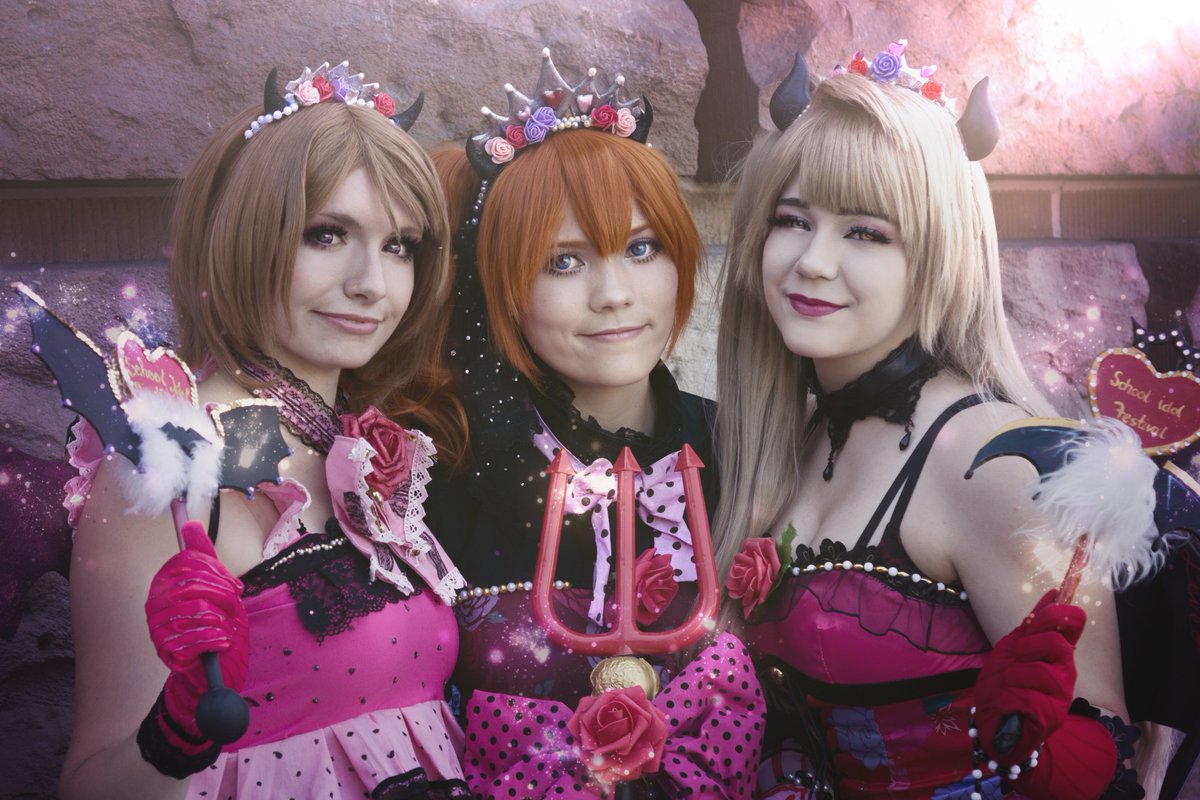 Cinnamon_Mai_'s tweet photo. I also could finish some #printemp photos! :D <3 #honoka is @Yumecoply #kotori is @vicktosh <3 photographer @Sweet_Cherry90 or @Alinaa94 ? I'm not sure... XD Me as #hanayokoizumi #cosplay #lovelive #littledevil #animagic https://t.co/bdwEeojIA0