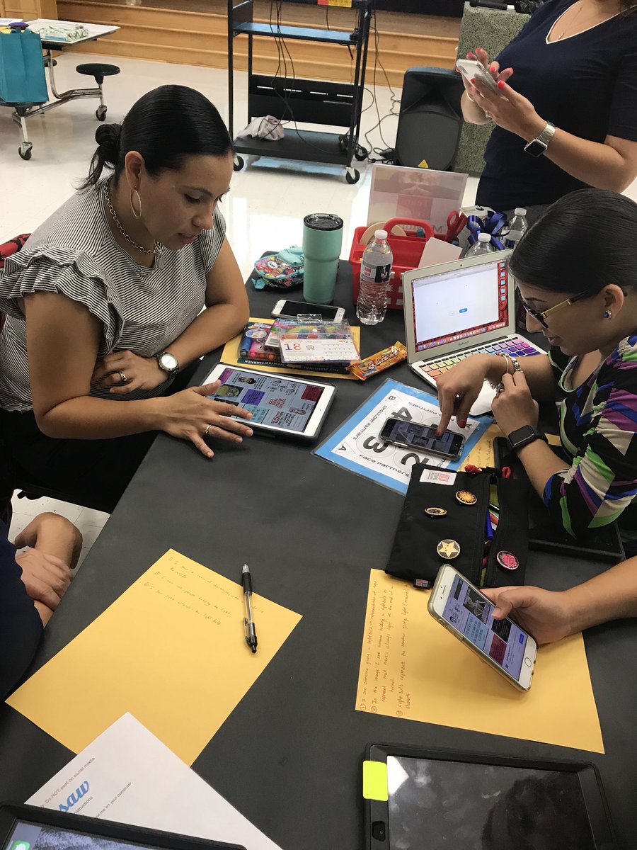 ALoDJSMS's tweet image. Dr. Saenz Staff working towards a techy school year 🤩👏🏼 #LJTECHi3  @LaJoyaISDEdTech @CGarza0930