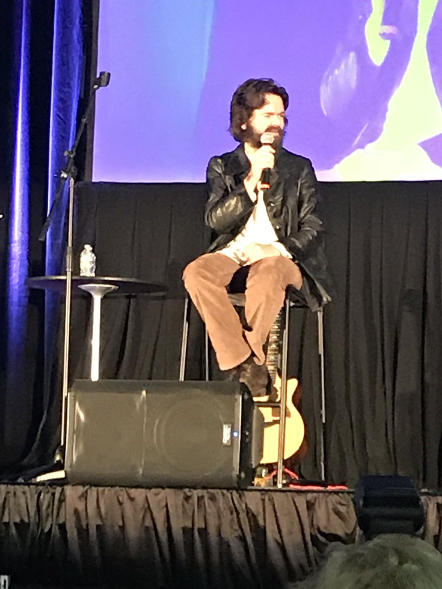 happy2cme's tweet photo. Q and A with @StephenWalters at #OutlanderConNJ @CreationEnt @OutlanderOnline @OL_America @Outlander_STARZ https://t.co/rgaPJbpLvX