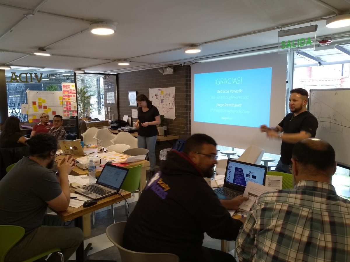 IMPAQTOec's tweet photo. Gracias por el taller @rebeccakarasik y @JorgeAndresDP de @ThoughtWorksANS sobre Productos Strategy #IMPAQTOLabTECH #Google #Launchpad https://t.co/mU97aKFDD6
