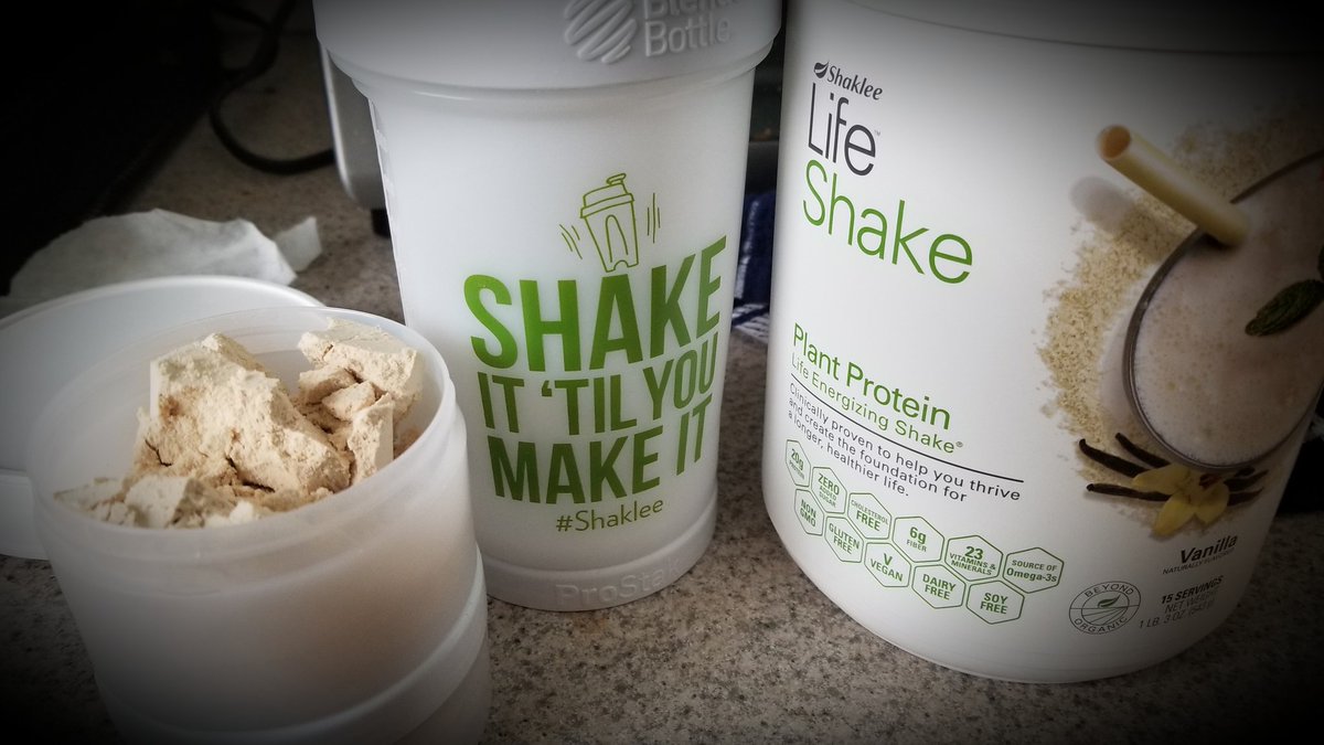 Clr2Psh808's tweet photo. Starting my day! Shake It 'Til You Make It #shakleeGC #shaklee #lifeshake #plantprotein #myjourney @ShakleeHQ https://t.co/d8SfTMP8ez