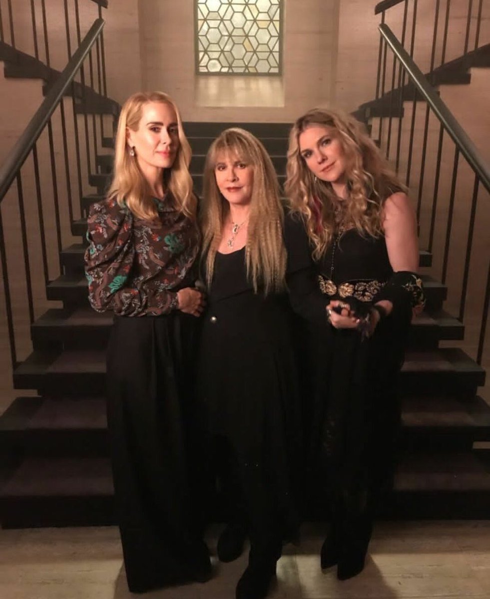 bastian_colin's tweet photo. .@MsSarahPaulson, @StevieNicks and   Lily Rabe pose in new behind-the-scenes photos for AHS: Apocalypse. https://t.co/RIJTalYerL