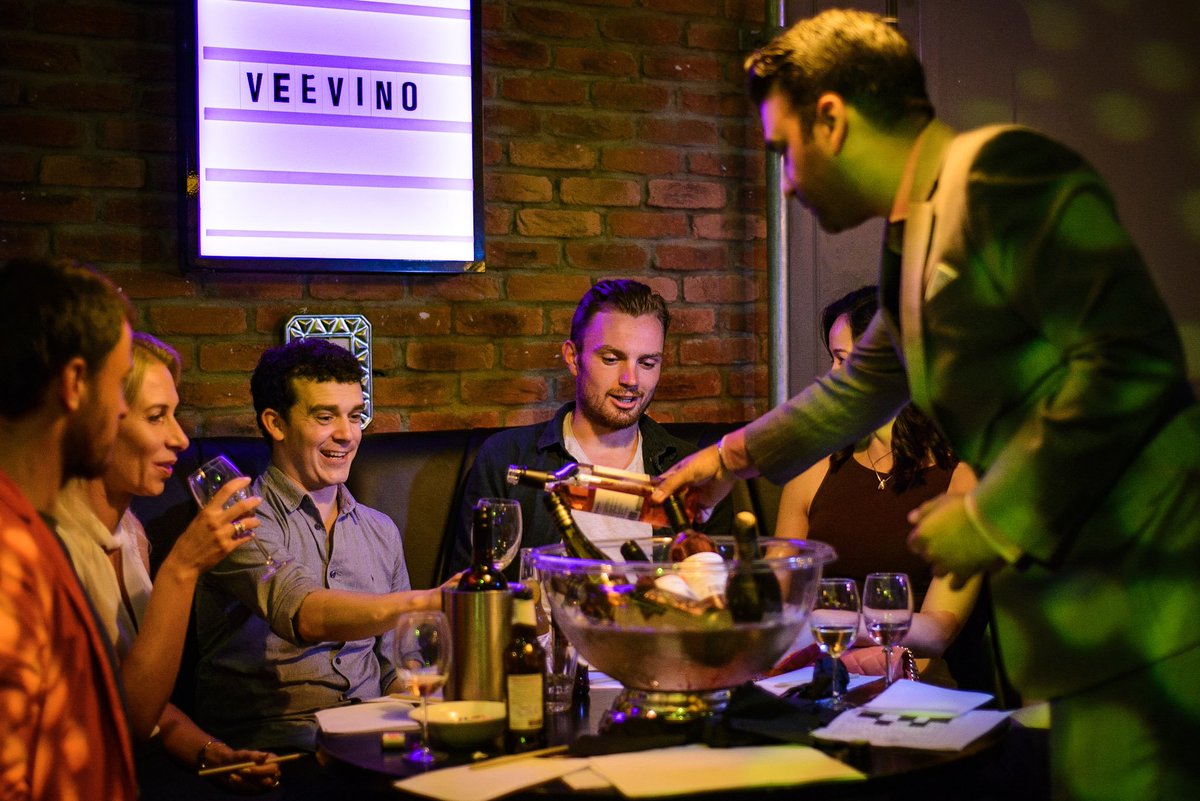 VExuberantExp's tweet image. Come to our #VEETaster from 7pm at #SwayBar - it’s FREE!!! Drop by and meet other singletons. So book your tickets NOW!!!. Time is running out! vee.international/event-roll-up,…  #NewWaveDating