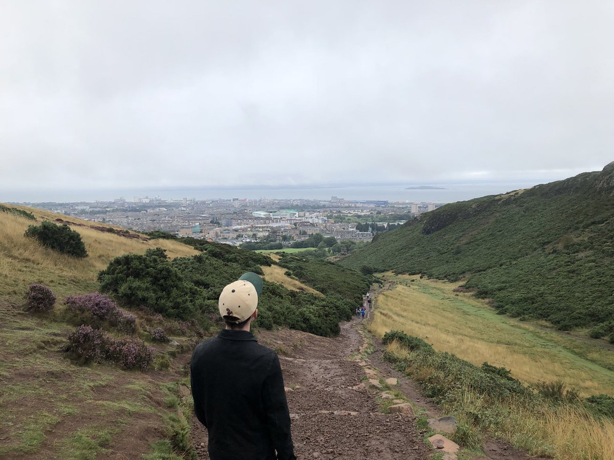 ChanceOutside's tweet image. What do you want to do with our day off?
Climb a mountain.
...ok. ⛰ #edinburghfringe #dayoff