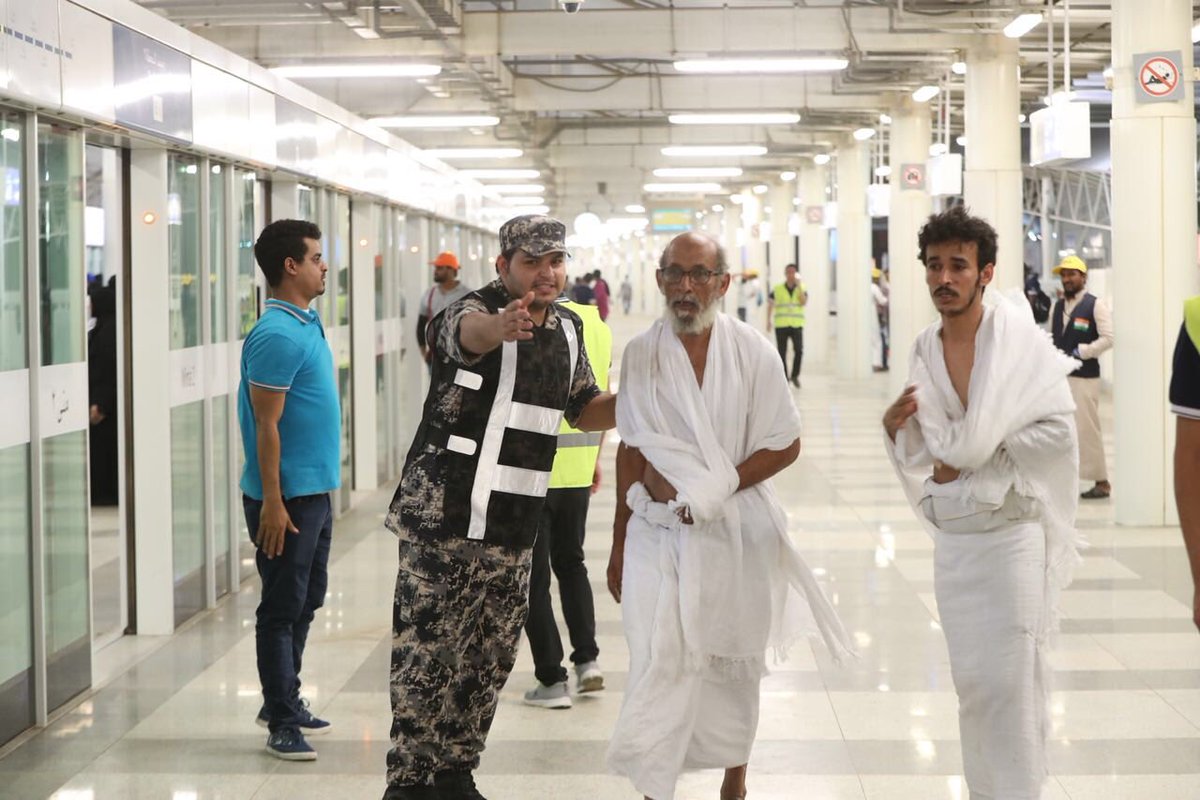 MakkahAuthority's tweet photo. Al-Mashaaer Al-Muqdassah Train Started transporting all the " guests of Allah " to Arafat in order to spend the 9th day, through Stations #Mina1 , #Mina2 and #Muzdalifa3 #Hajj2018 https://t.co/juN627Zmge