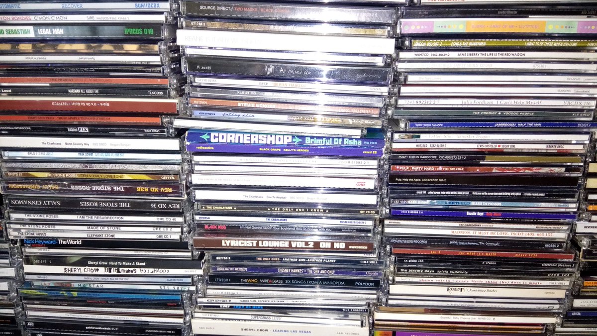 LongLiveLaMusic's tweet photo. #FiveMinuteBreak - for people like myself, who, when they see a picture of CDs always look at the spines to see what they are https://t.co/OYYdwnXR2r