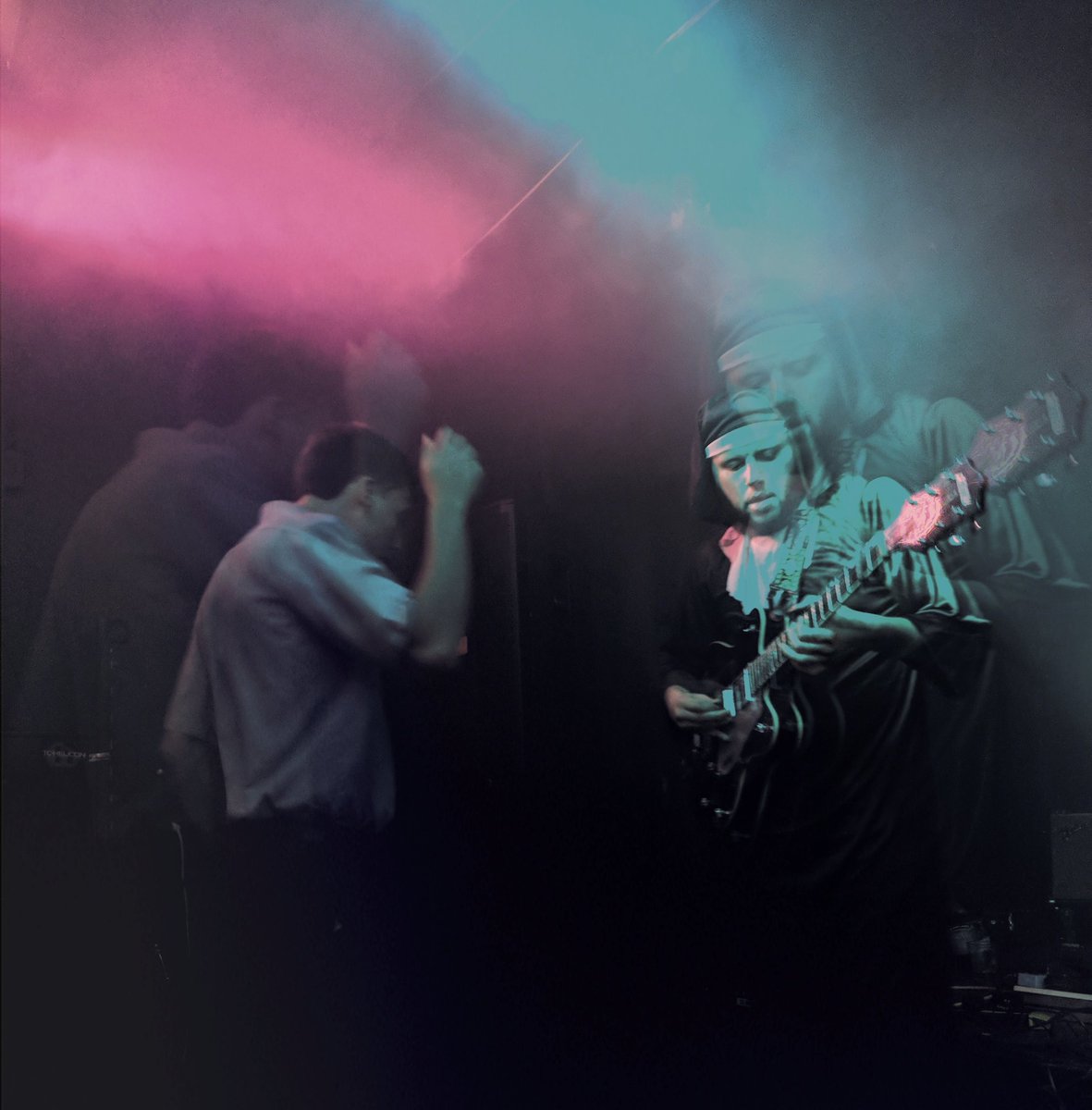 HurtRussellBand's tweet photo. Blessed are those who are persecuted because of righteousness. Let thou became anew and regain through vibrant waves of tone. Our commencement with #JCandTheNuns and @stonegrower on Friday was more than spiritually immaculate. Thank you all for coming out and supporting us 🤙 https://t.co/hmfxEZr1jZ