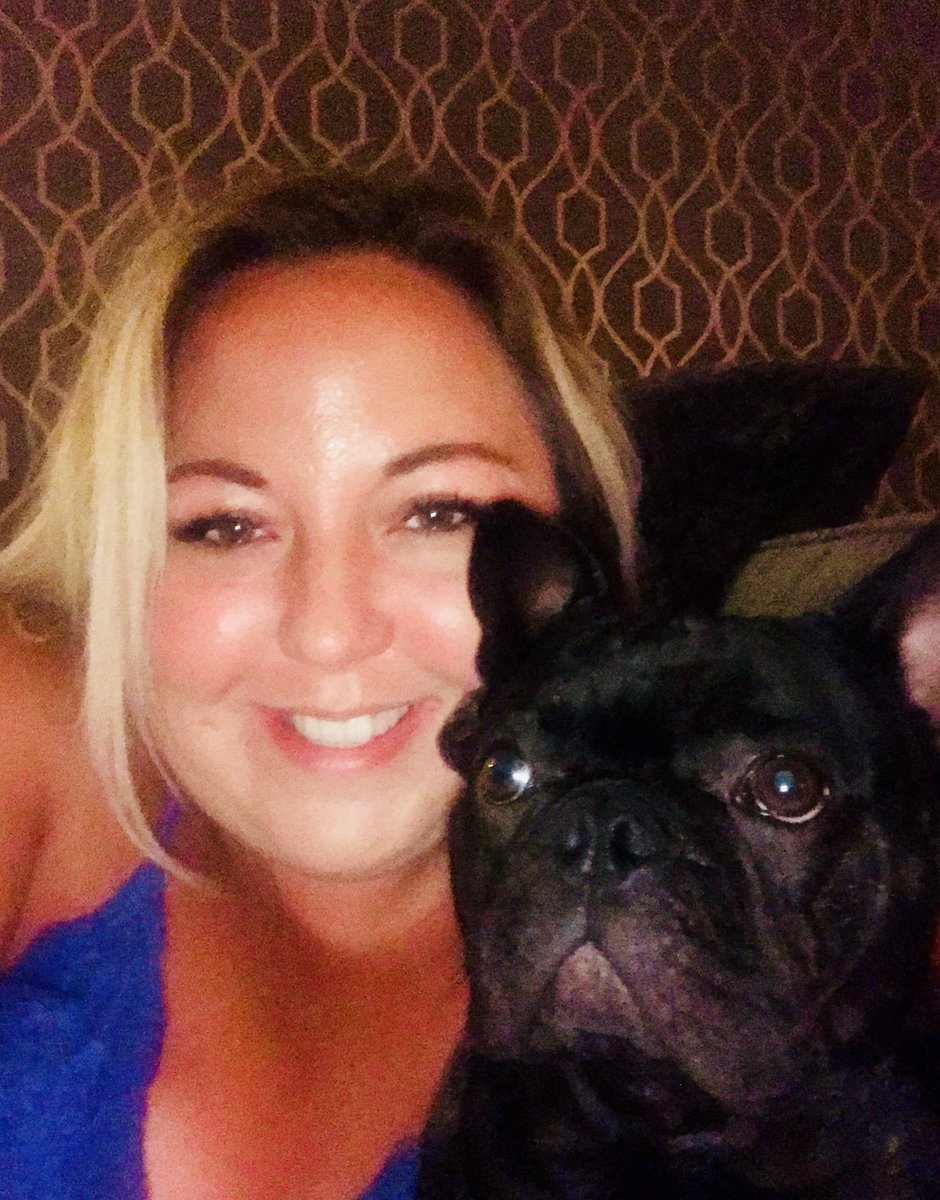 BobbytheFrenchy's tweet photo. Selfies with mammy @missbrightside1  #frenchie #frenchiegram #frenchielove #frenchbulldog #selfie #frenchiesofinstagram #dogsoftwitter #pup https://t.co/MAsVRgGcBH