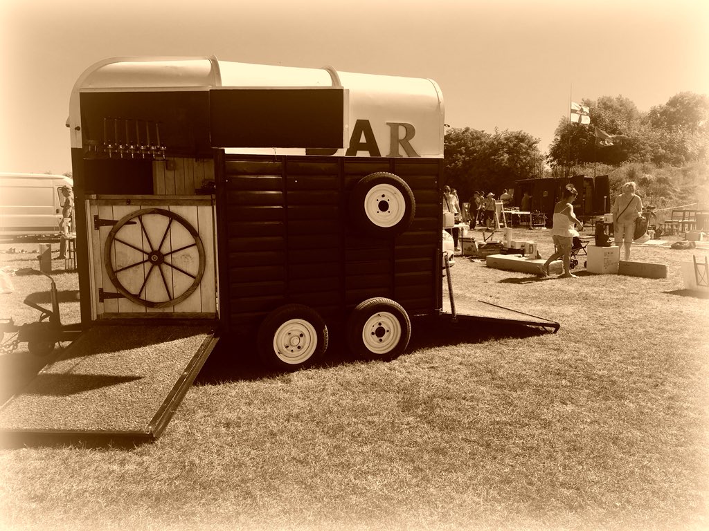 The Fresher &amp; Professor is our quirky Vintage Mobile Horse trailer Comverted Bar! For All Occasions !! Especially Weddings ! Give your guest a great talking point!