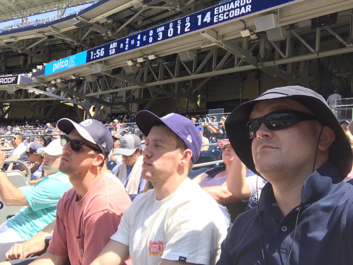 reclaimer_tim's tweet photo. Taking the heat @Padres @PetcoPark https://t.co/5L0UIiTfZk
