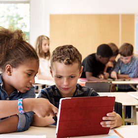 Why not commit to trying one new thing this year to get your students learning with technology? Check out our #backtoschool guide and get started! bit.ly/2KICO4F #edtech #edtechleaders