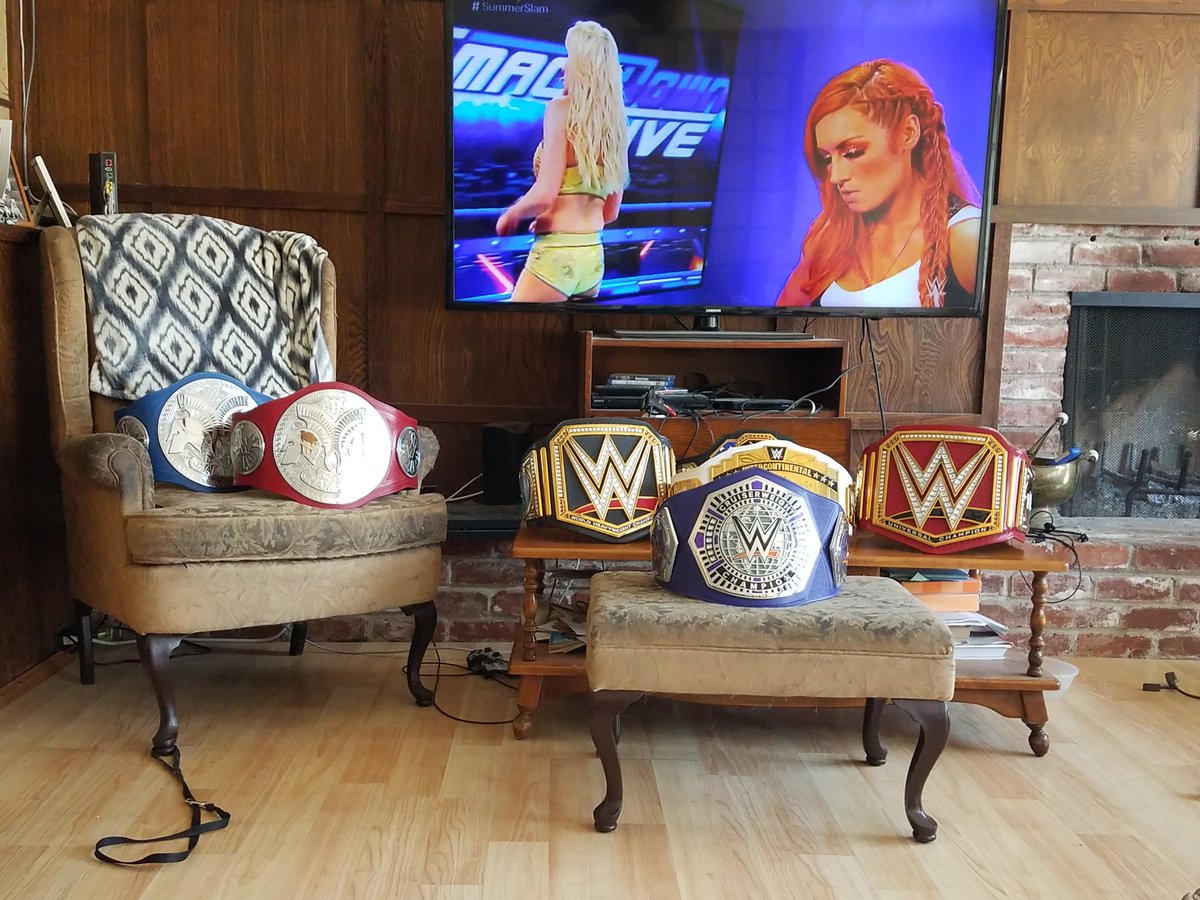 JacobHoward2425's tweet photo. Ready for #SummerSlam!!!!! #AllTheGold #BeltAddict https://t.co/WjlqABwVCe