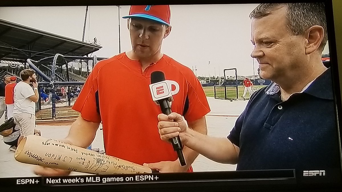 mogerhardt's tweet image. Thank you to @rhyshoskins for continuing to be a Champion for @MDAnews &amp;amp; all those with muscular dystrophy. You've made a lifelong #Birdland fan who lives in Michigan a forever fan of yours. #signedbat