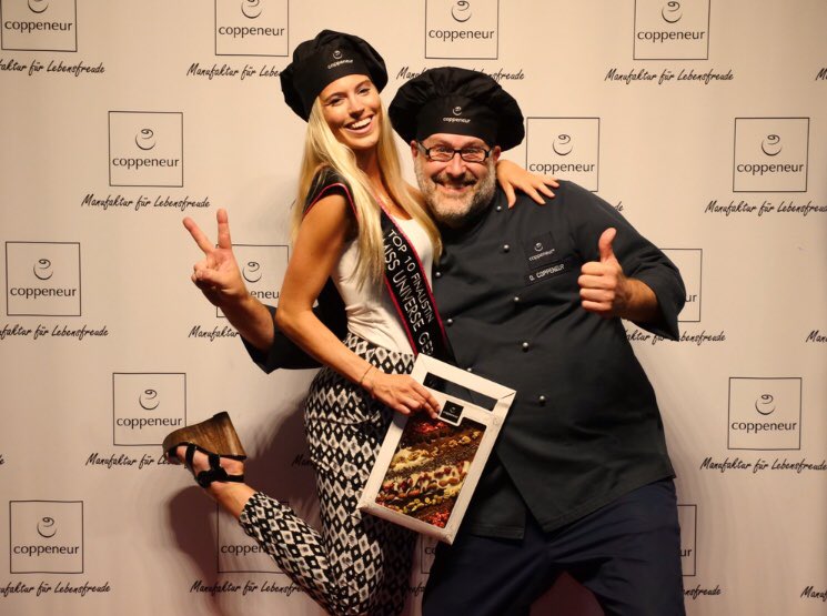 Herzlichen Glückwunsch an Celine Willers zum Titel #missuniversegermany 👑 
#missunivers #MissUniverse2018  #secretofchocolate 😉 #Schokolademachtglücklich #manufakturfürlebensfreude