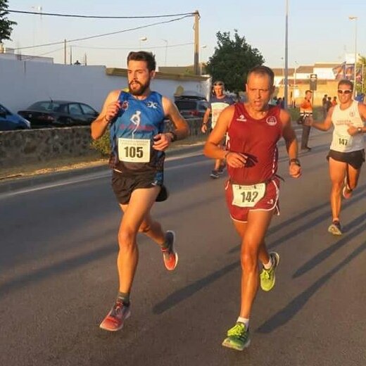 cd_los_4x4's tweet photo. El pasado sábado, nuestro atleta Willy, participaba en la V Carrera Popular Paterna de Rivera, obteniendo un excelente 5° puesto en su categoría, dentro de su preparación de cara a la nueva temporada.
#CD_Los_4x4 #EstelladelMarques https://t.co/dpCCLkzWN5