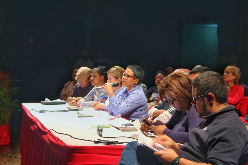 ¡En Caracas se hace lo que <a href="/NicolasMaduro/">Nicolás Maduro</a> diga!
Nuestra vanguardia se prepara para el despliegue territorial en defensa del programa de recuperación, crecimiento y prosperidad económica.
Fortaleciendo el sistema de protección a través del <a href="/CarnetDLaPatria/">Carnet de la patria</a>
#ConMaduroMeResteo
